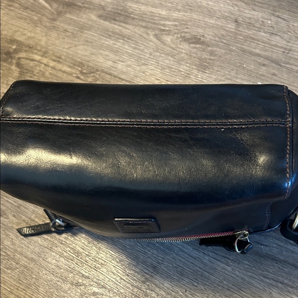 Dooney & Bourke Florentine Collection Allison Crossbody Bag - Picture 10 of 16